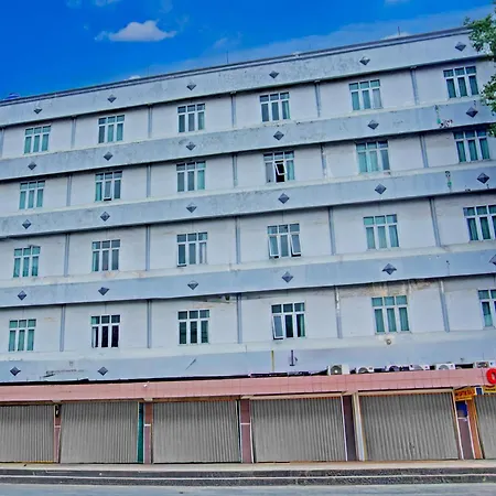 Townhouse Oak Palembang Near Jembatan Ampera Formerly Azzura Hotel-3